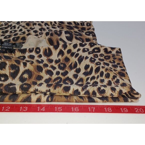 August Silk Stretch Leopard Print Scoop Neck Top Womens Large Bold Classic - Picture 6 of 8